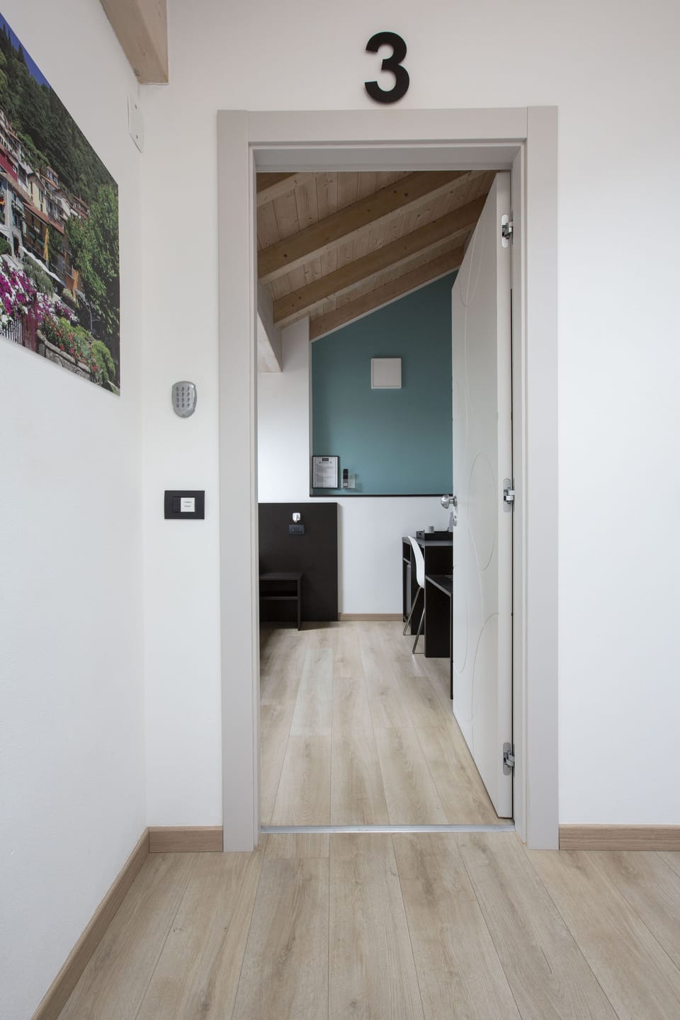 Comfort Room, 1 Double Bed | Desk, WiFi (free), bed sheets