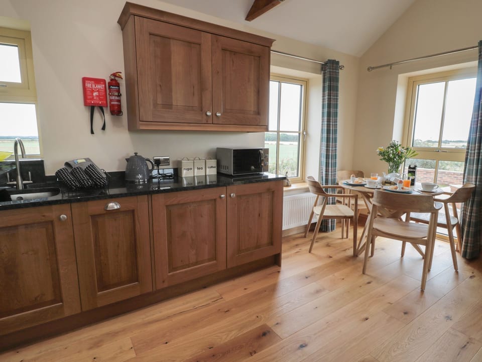 Fridge, dishwasher, electric kettle, toaster