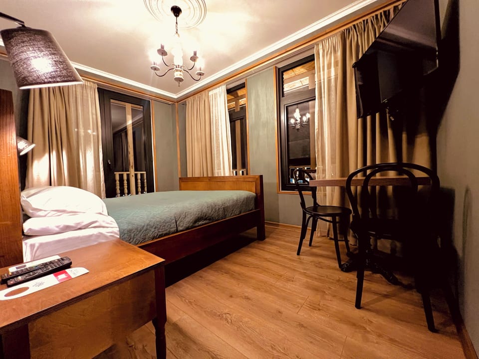 Deluxe Double Room | Premium bedding, individually decorated, individually furnished