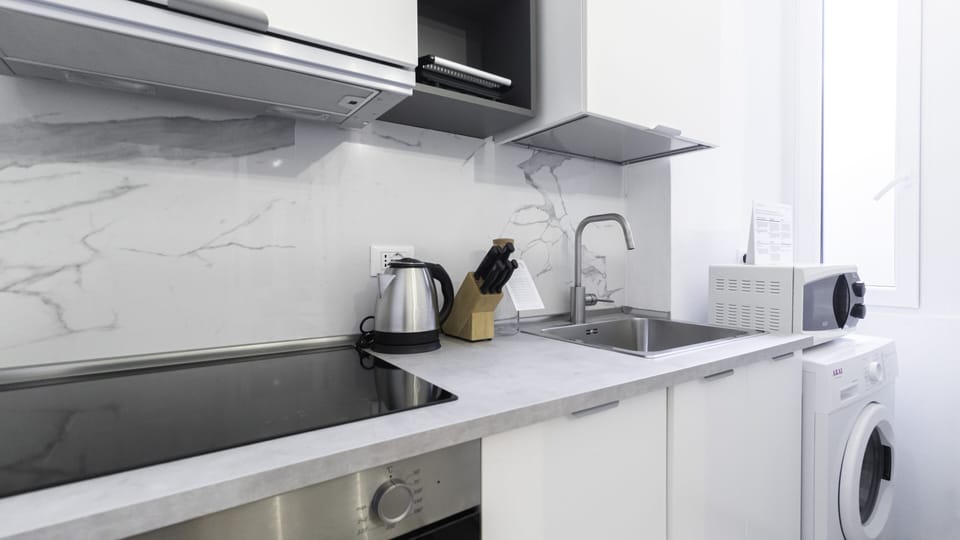Apartment (1 Bedroom) | Interior