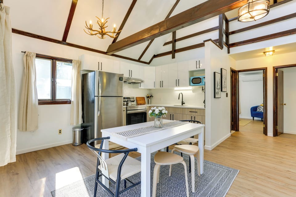 House (2 Bedrooms) | Interior