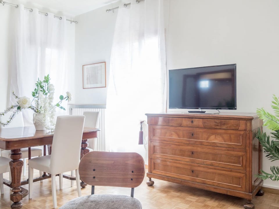 House | 1 bedroom