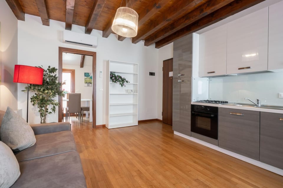 House | 1 bedroom