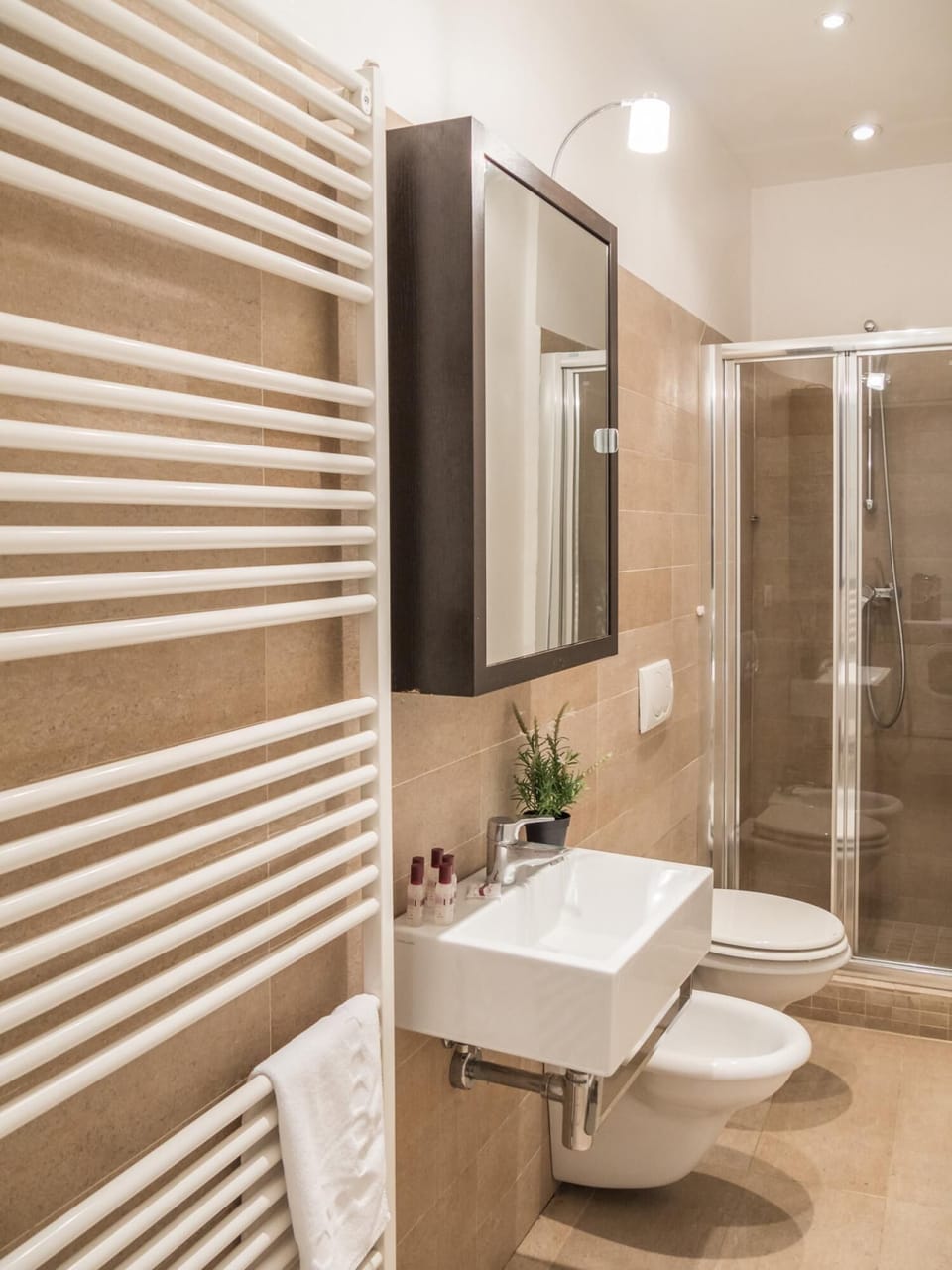 Apartment | Bathroom