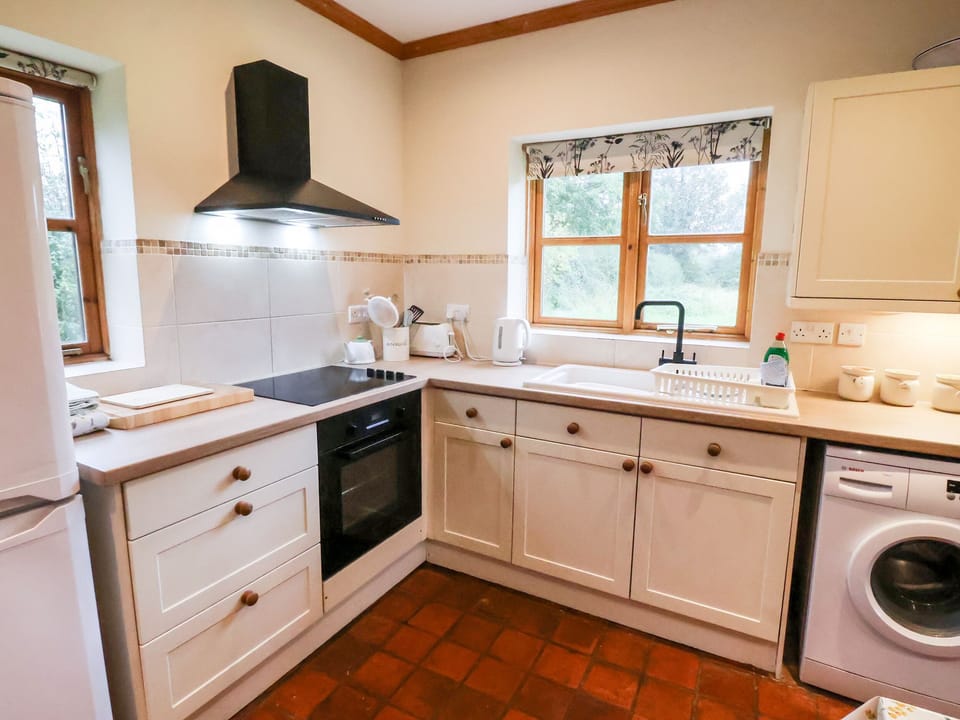 Dishwasher, cookware/dishes/utensils