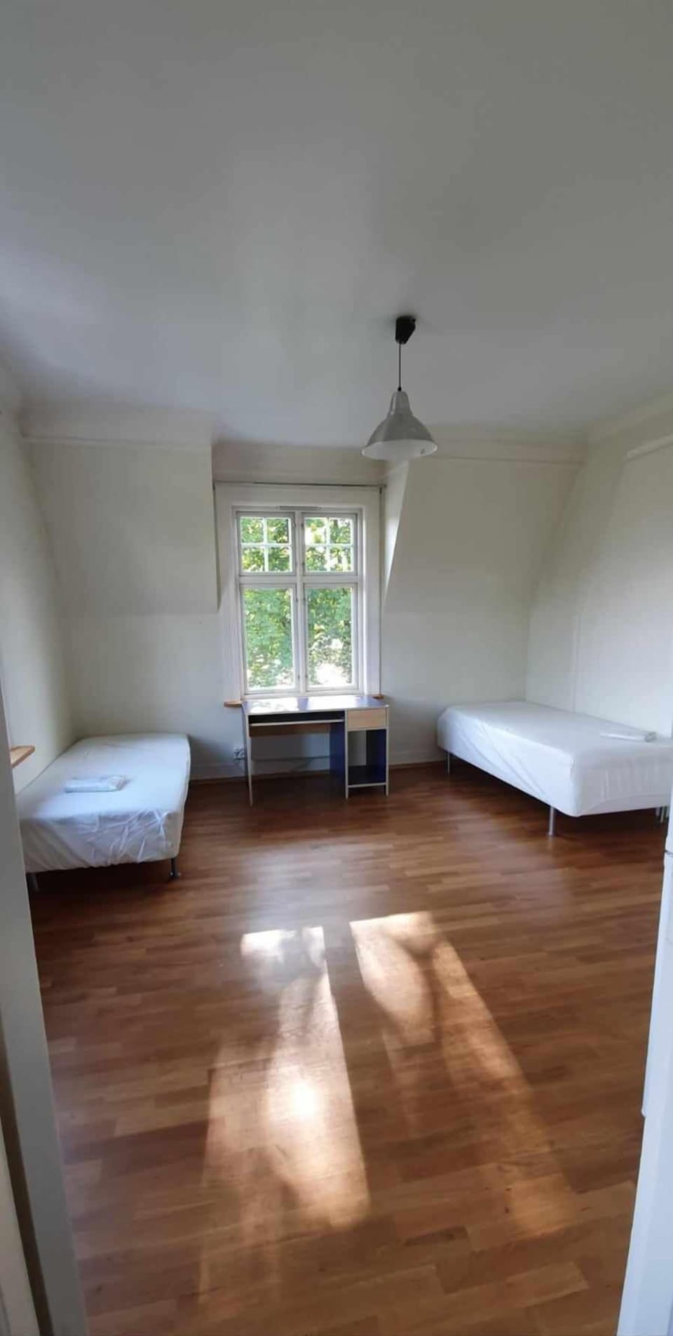Economy Double Room | WiFi (free)