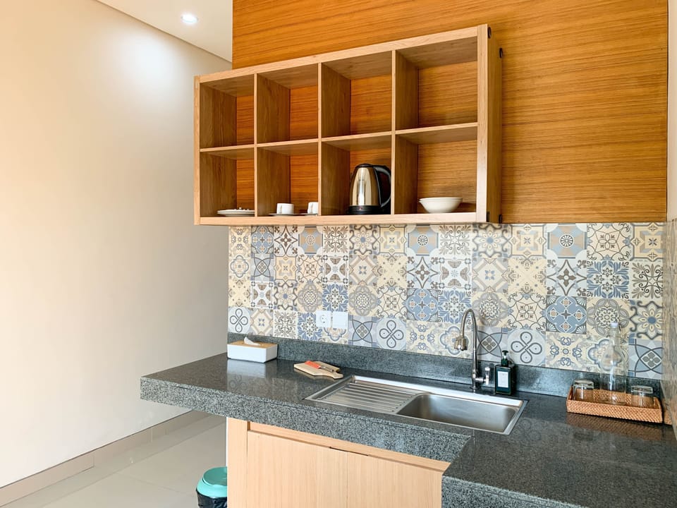 Deluxe Room | Private kitchen