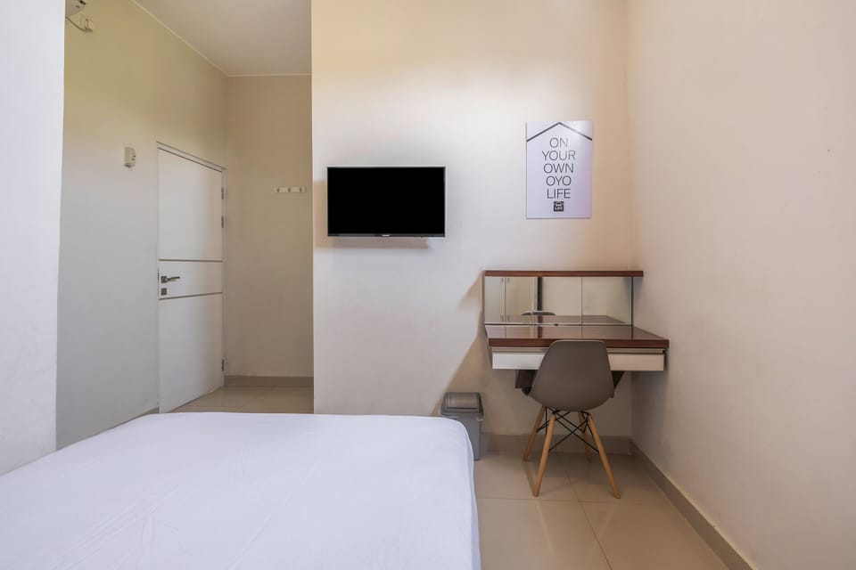 Standard Double Room | Desk, laptop workspace, free WiFi, bed sheets