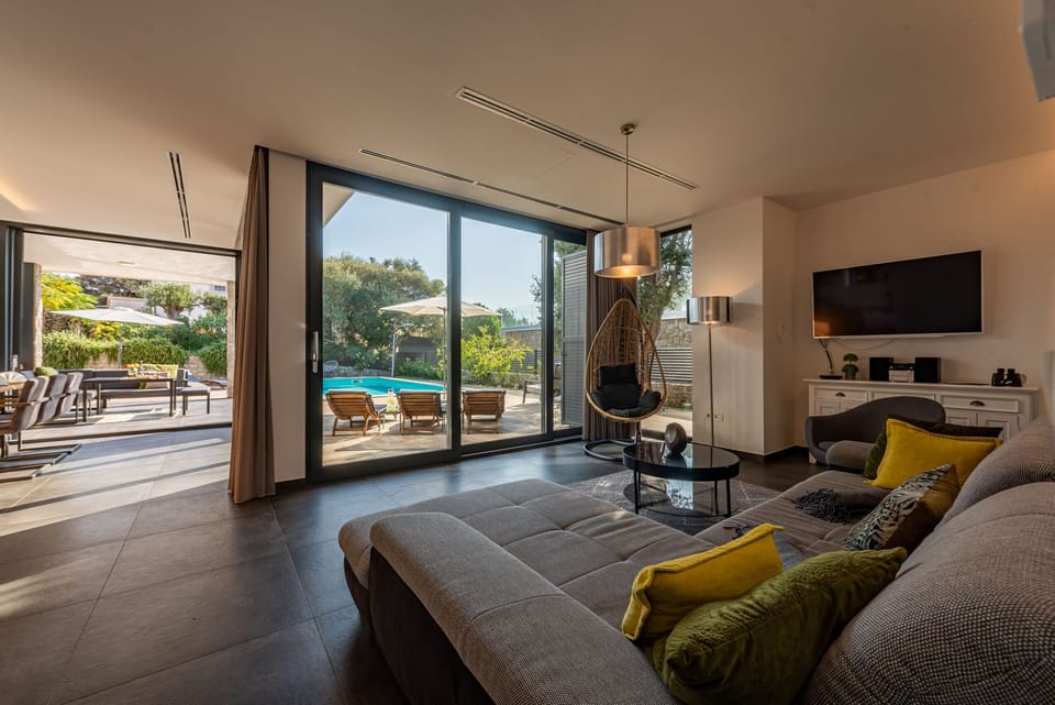 Villa, 4 Bedrooms, Accessible, Private Pool | Living area | Fireplace