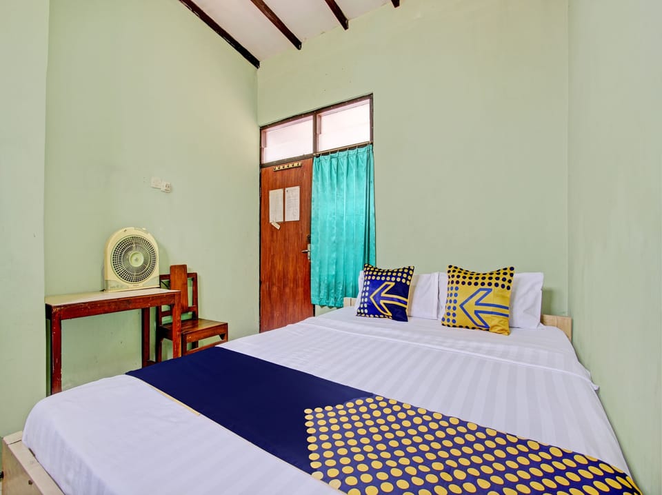 Economy Double Room | Free WiFi, bed sheets