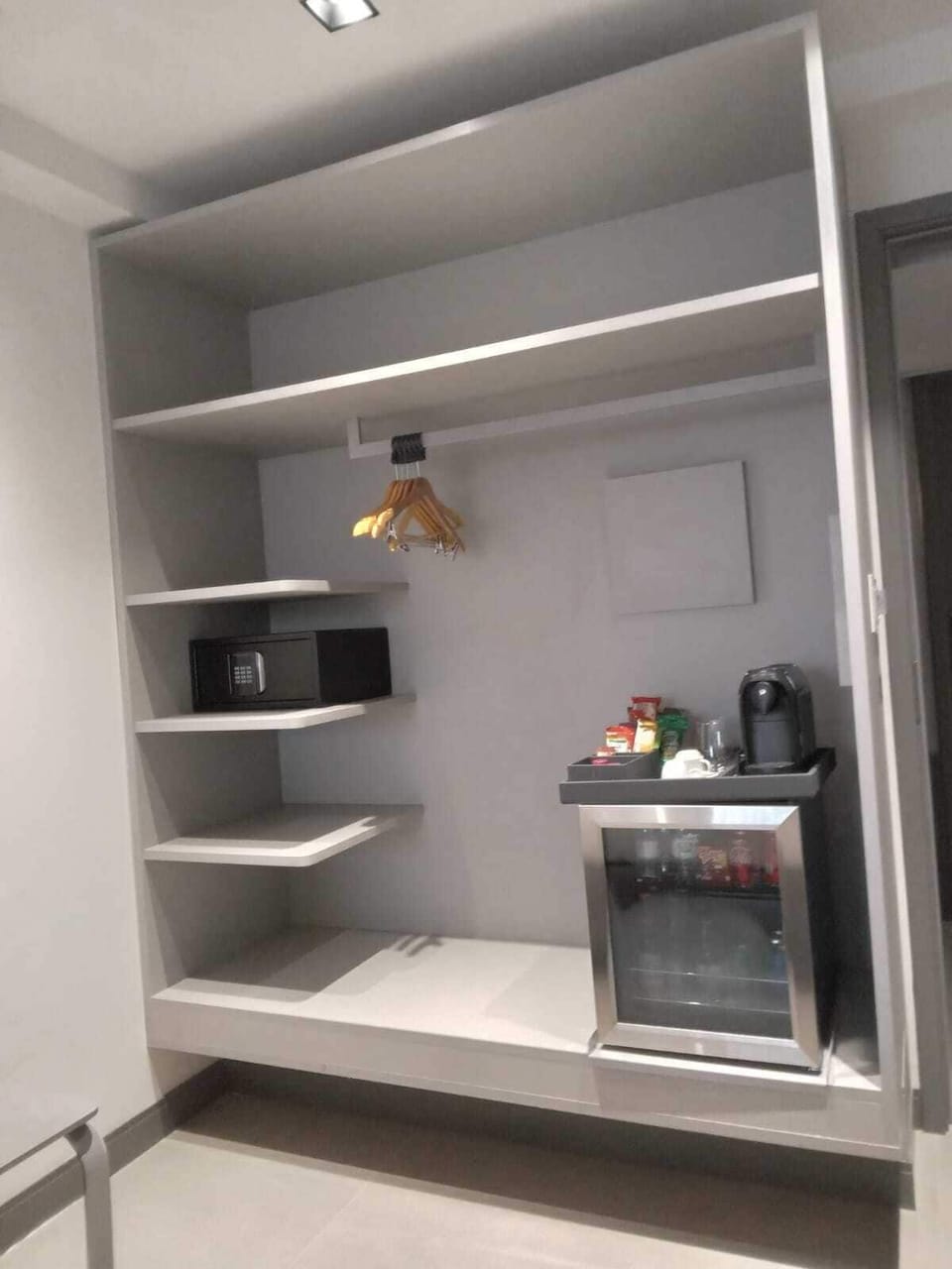 Comfort Triple Room | Wardrobe