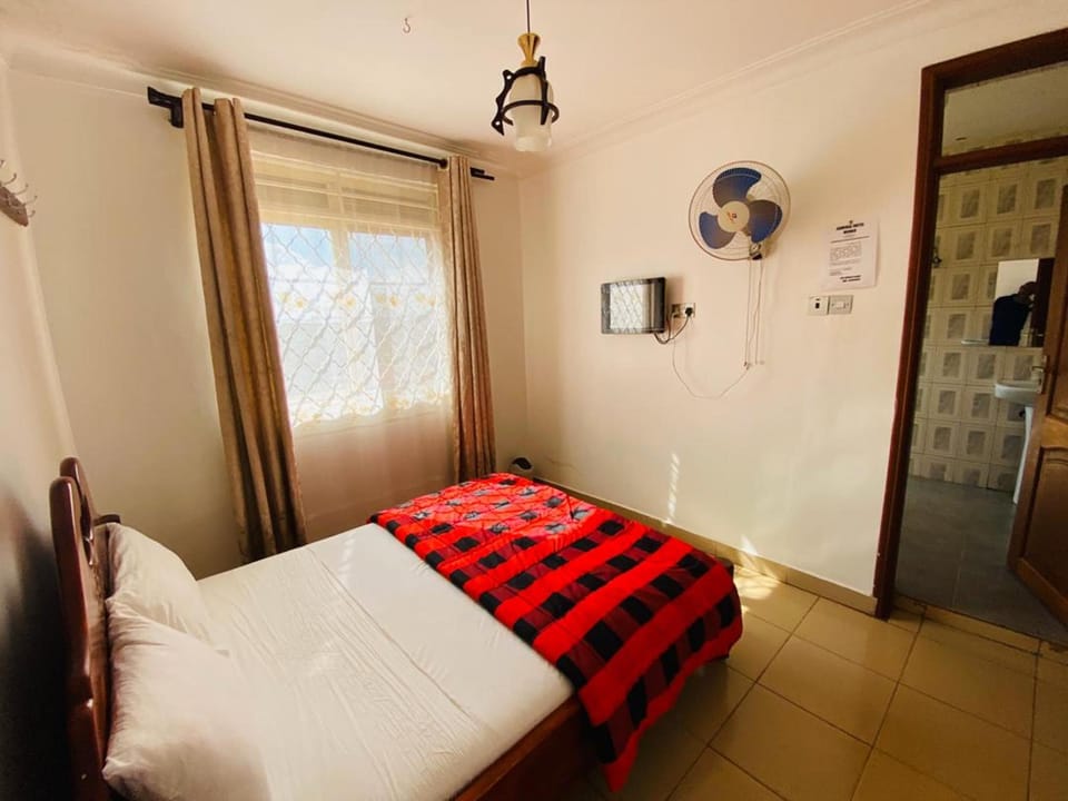 Double Room | Free WiFi