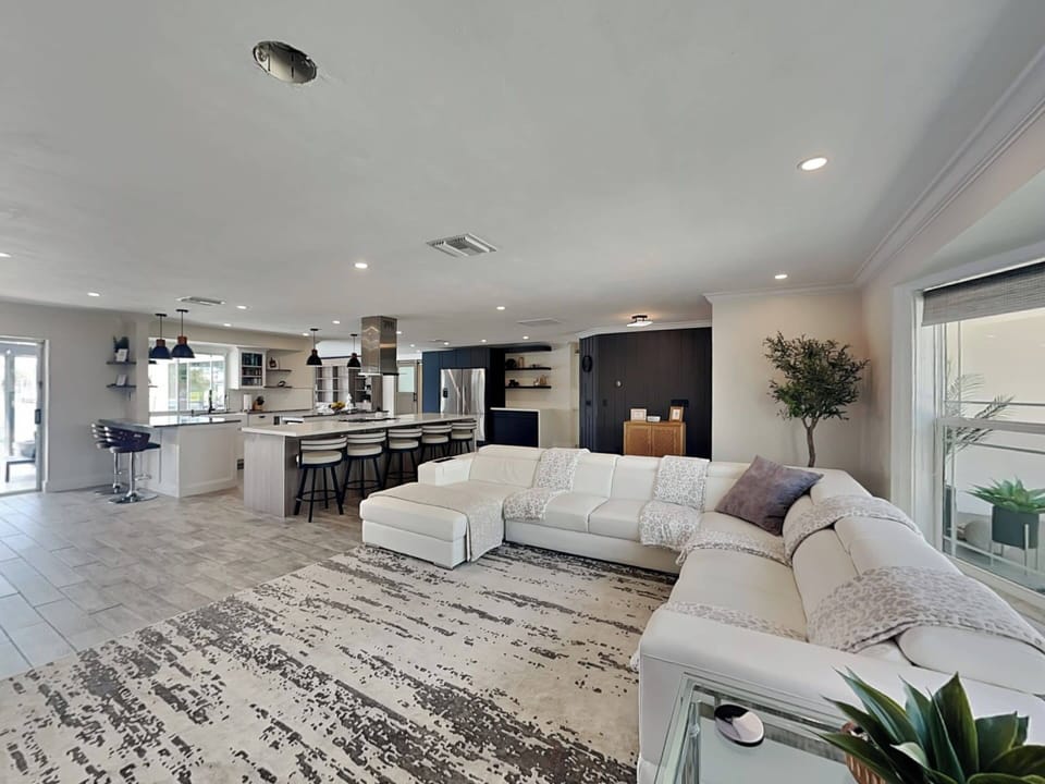 House (3 Bedrooms) | Property amenity