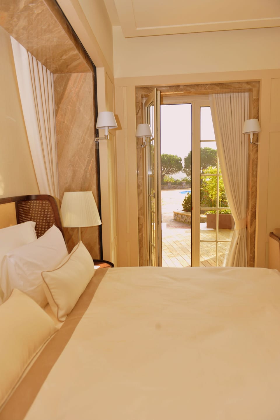 Premium bedding, down comforters, pillowtop beds, minibar