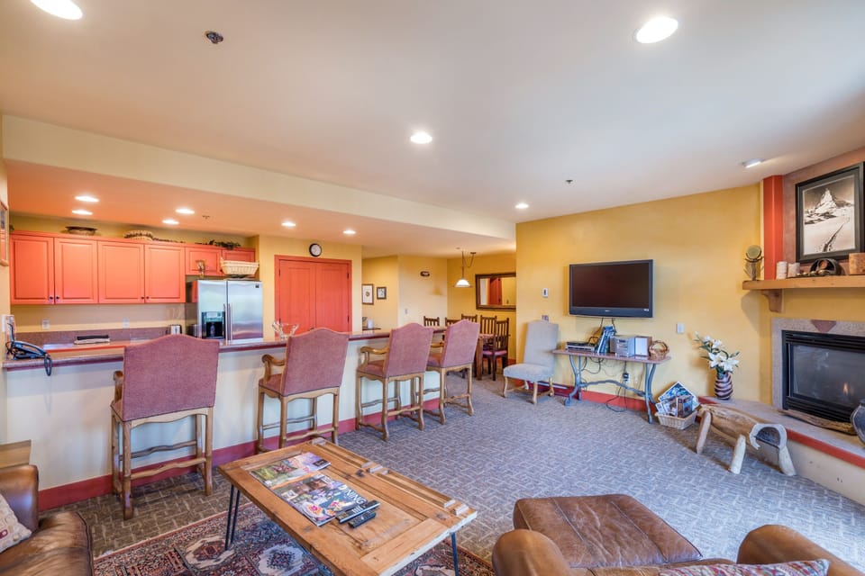 Condo, 2 Bedrooms | Private kitchen | Coffee/tea maker, fridge, oven