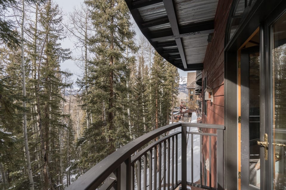 Condo, 1 Bedroom | Property grounds