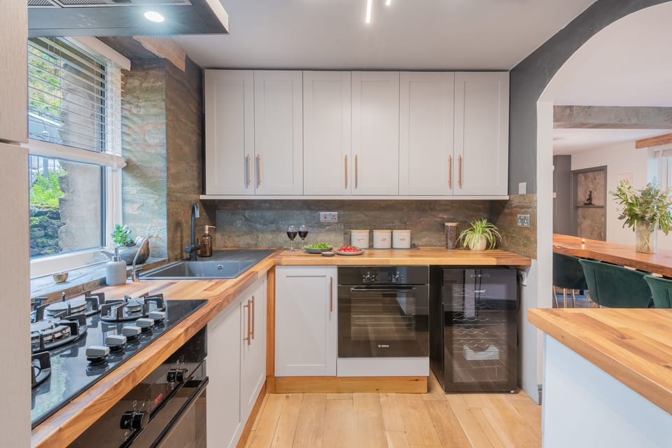 Fridge, dishwasher, electric kettle, toaster