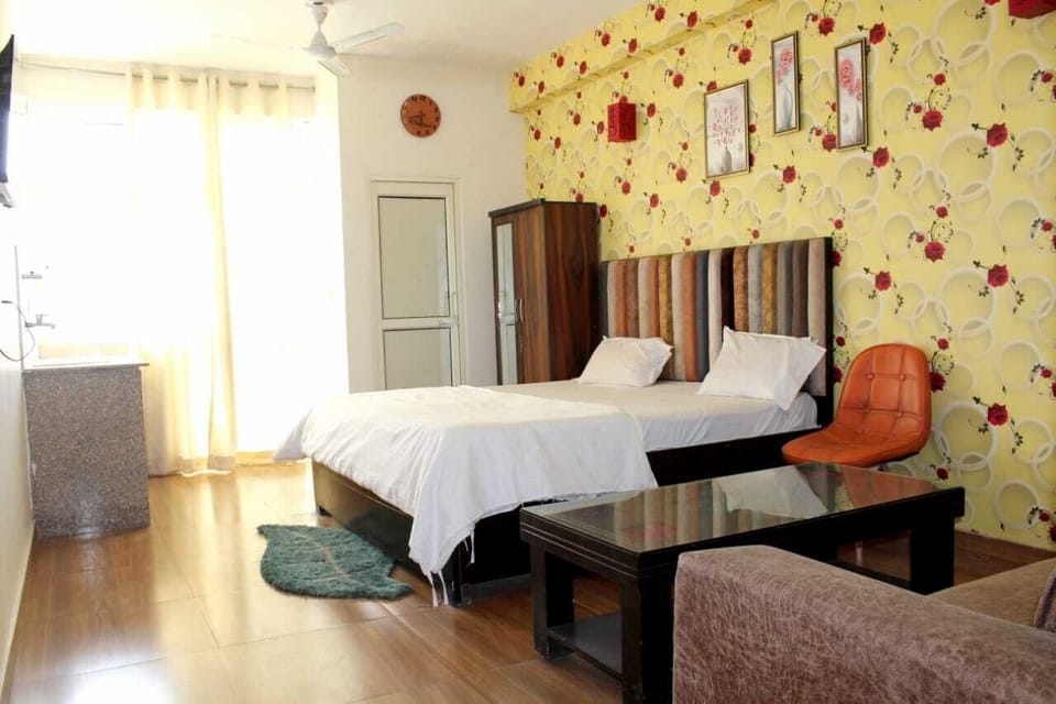 Standard Double Room | Free WiFi
