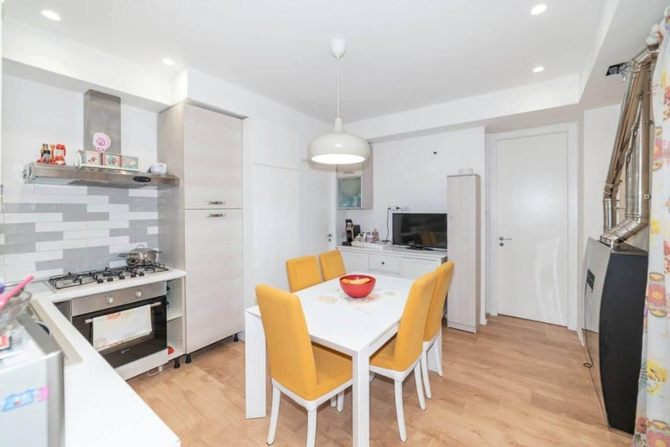Apartment | Private kitchen | Fridge, microwave, oven, stovetop