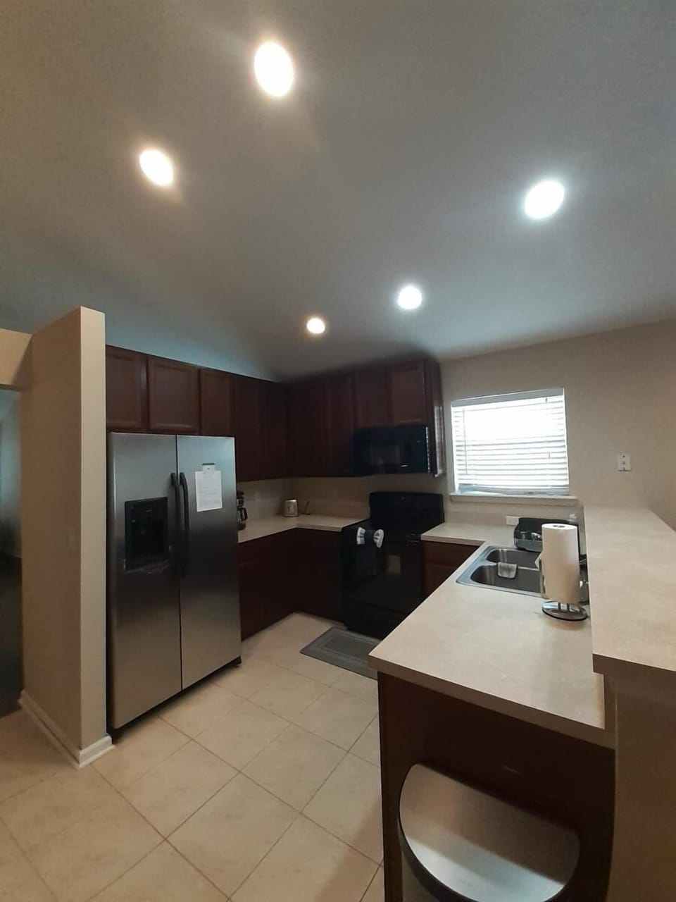 House, 4 Bedrooms | Private kitchen | Fridge, oven, coffee/tea maker