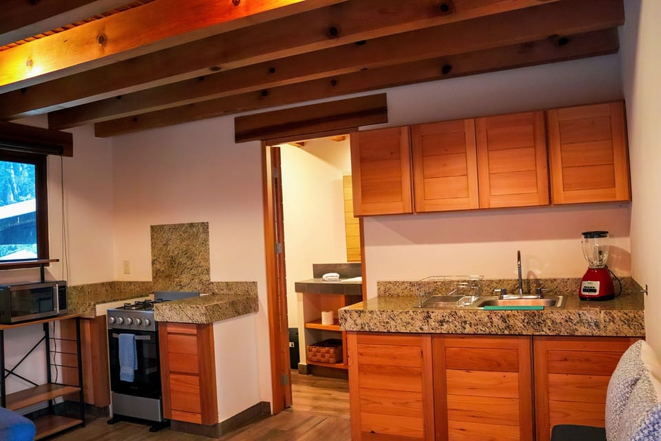 Traditional Cabin | Private kitchen