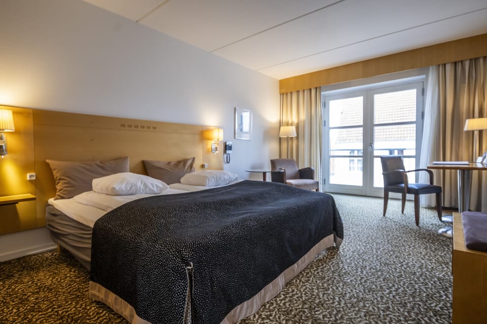 Superior Room | Desk, laptop workspace, iron/ironing board, free WiFi