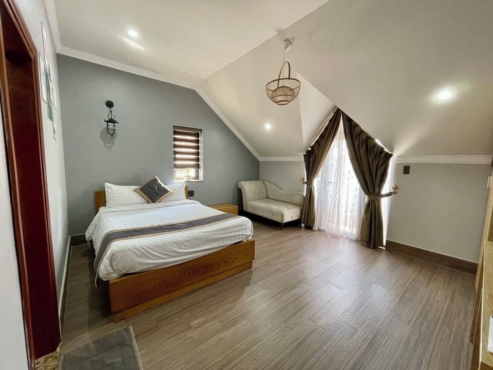 Design Double Room Single Use | Premium bedding, down comforters, memory foam beds, desk