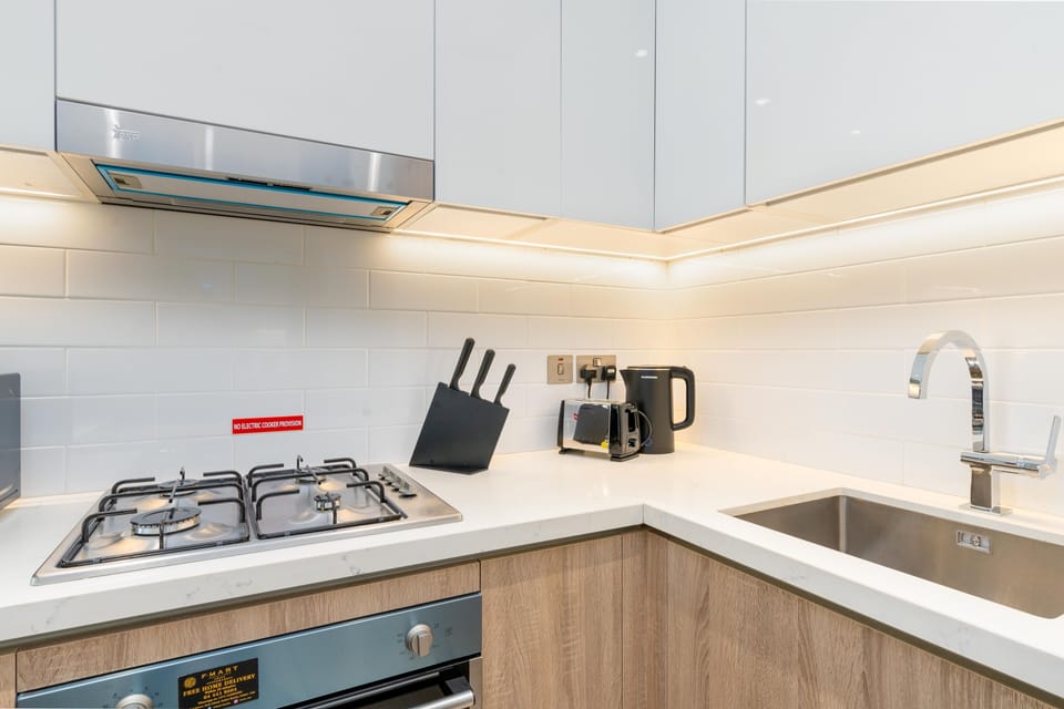 Fridge, microwave, oven, dishwasher