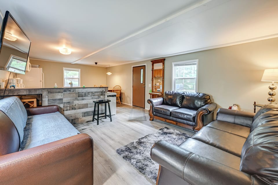 House (2 Bedrooms) | Interior