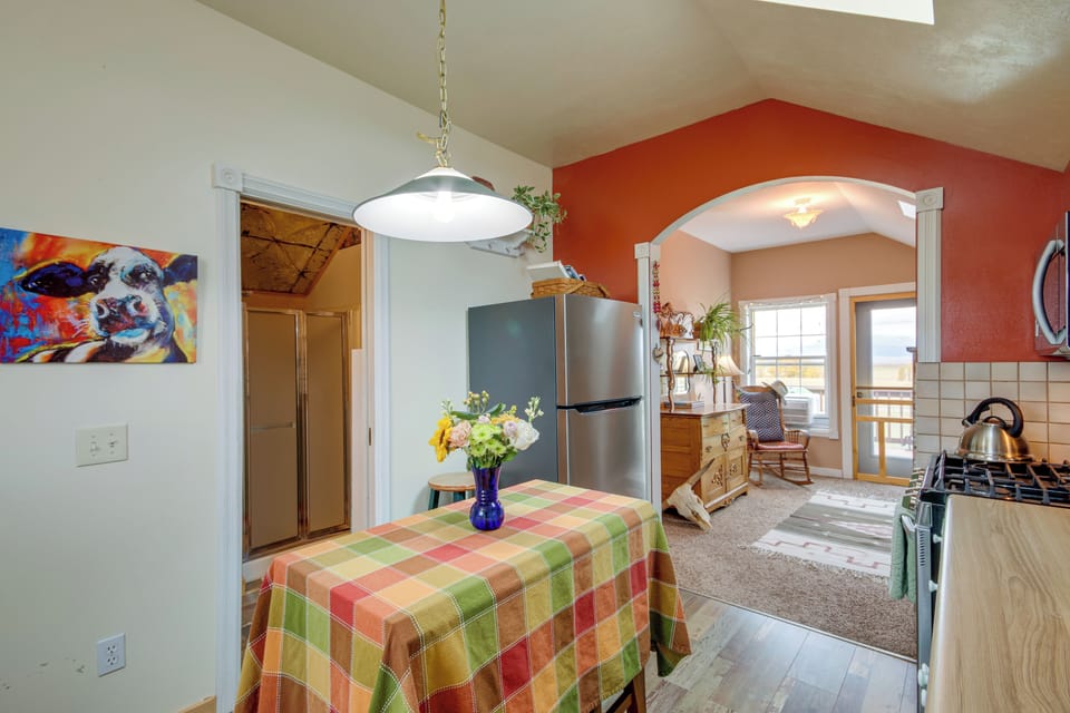 House (2 Bedrooms) | Interior