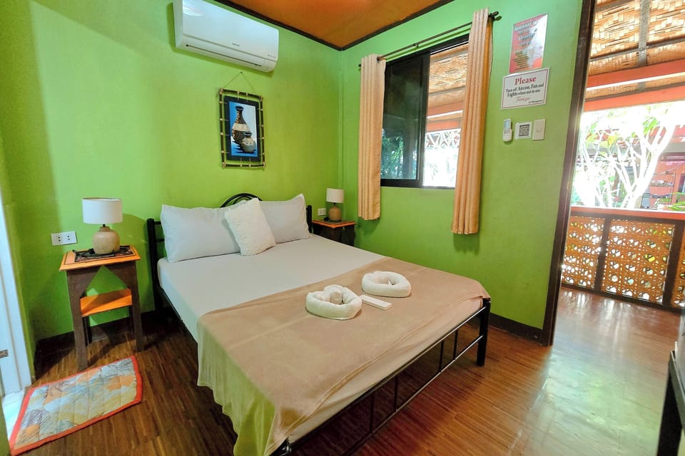 Superior Bungalow | In-room safe, bed sheets