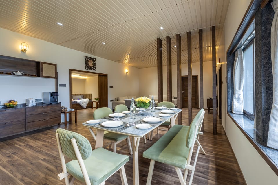Villa, 4 Bedrooms (Sneh) | Dining room