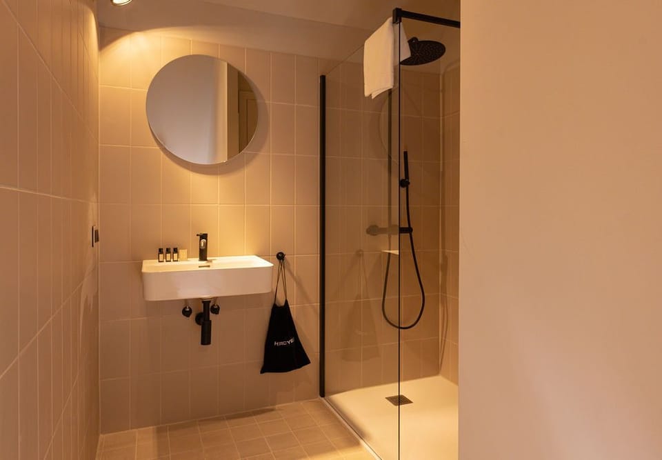 Comfort Studio | In-room safe, desk, laptop workspace, free WiFi