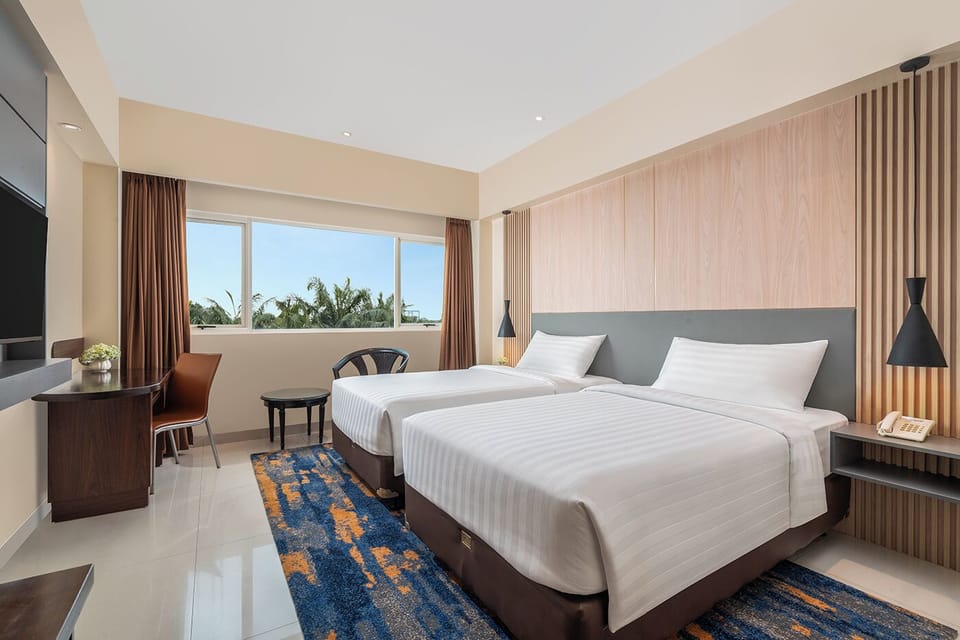 Deluxe Room, 2 Twin Beds | Premium bedding, in-room safe, desk, free WiFi