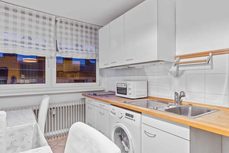 Superior Double Room, Private Bathroom | Private kitchen