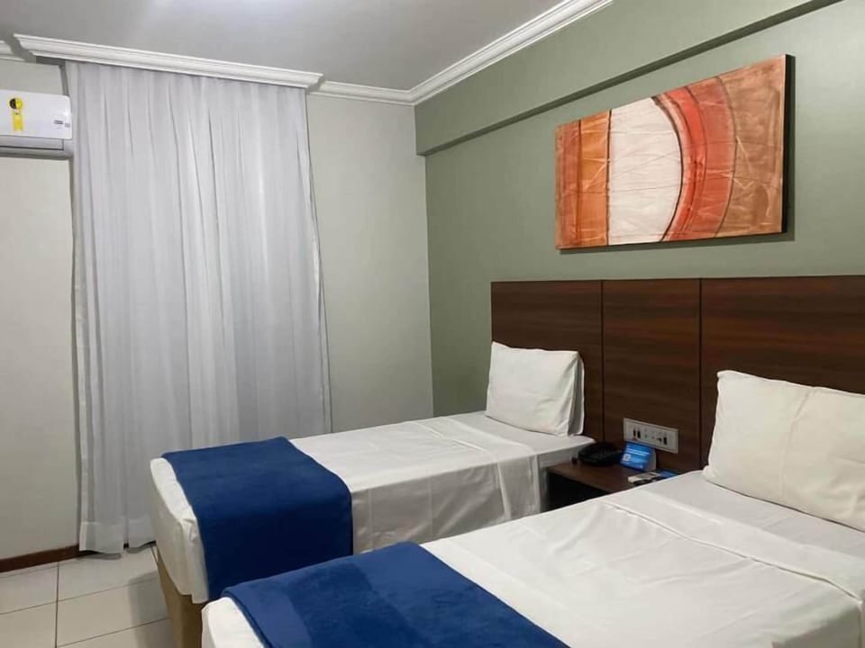 Executive Twin Apartment | Minibar, free WiFi