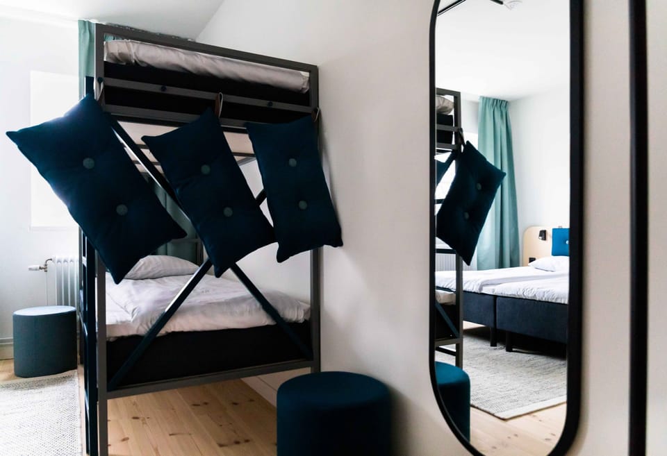 Superior Room | Laptop workspace, free WiFi, bed sheets