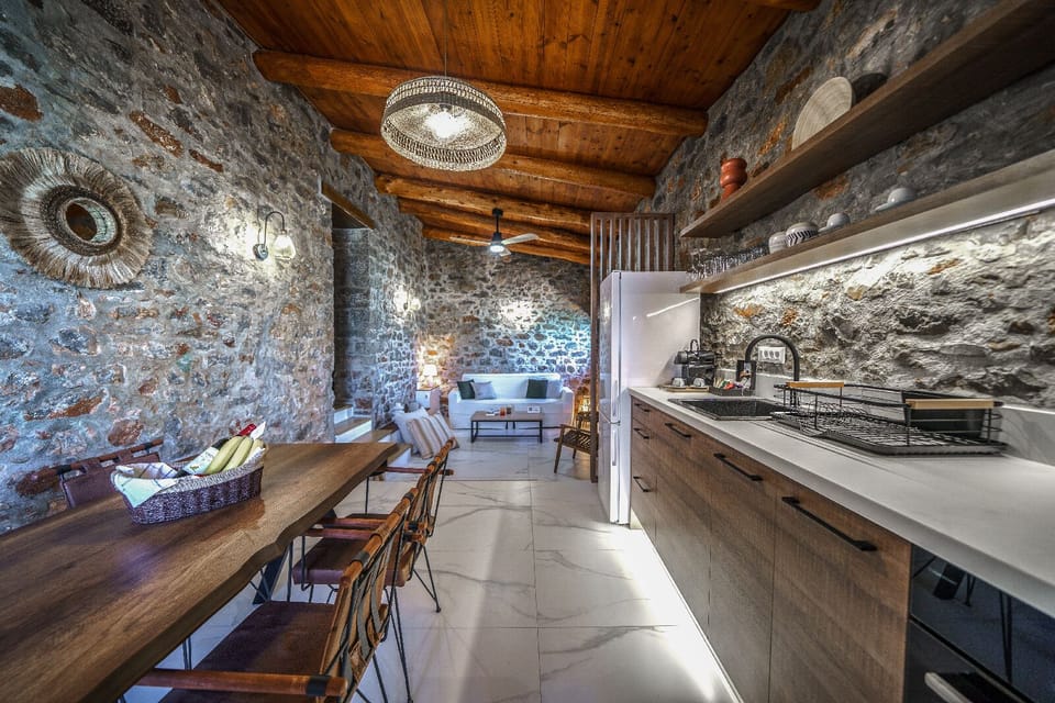 Aktaia Suite with Sea View | Living area