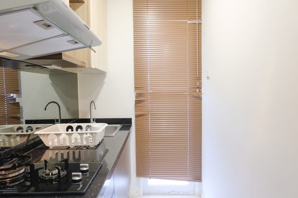 Apartment | Private kitchen | Full-size fridge, stovetop