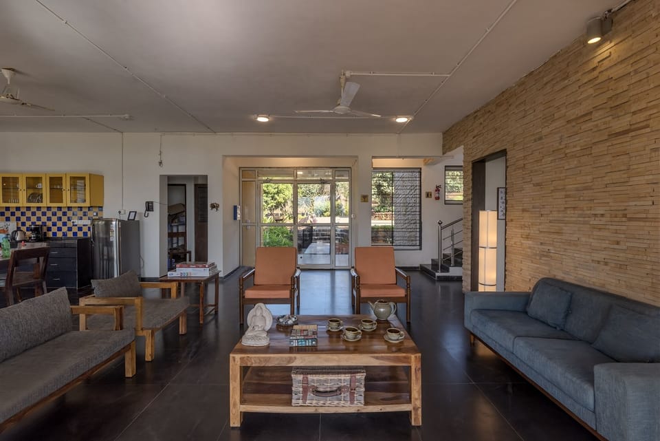 Family Villa | Living room | Flat-screen TV