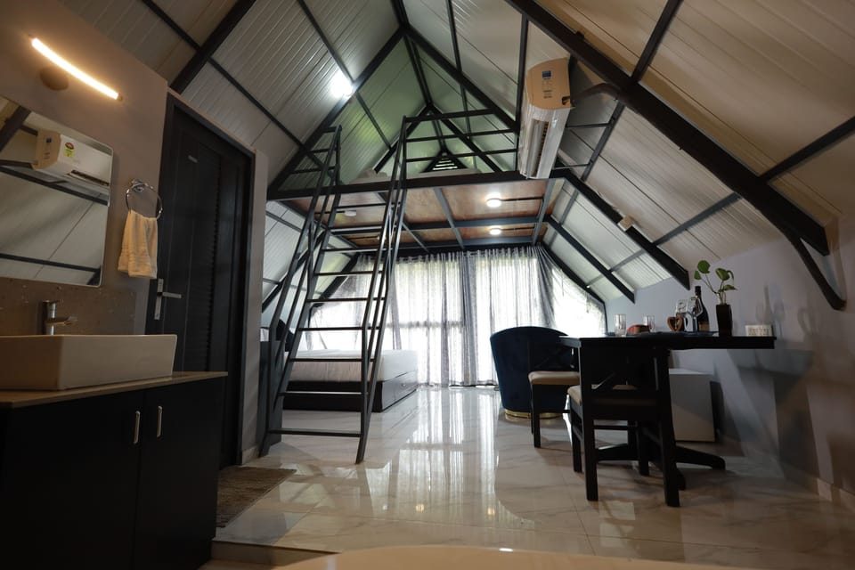 Family Suite, 2 Bedrooms, Bathtub, Mountain View | Iron/ironing board, free WiFi, bed sheets