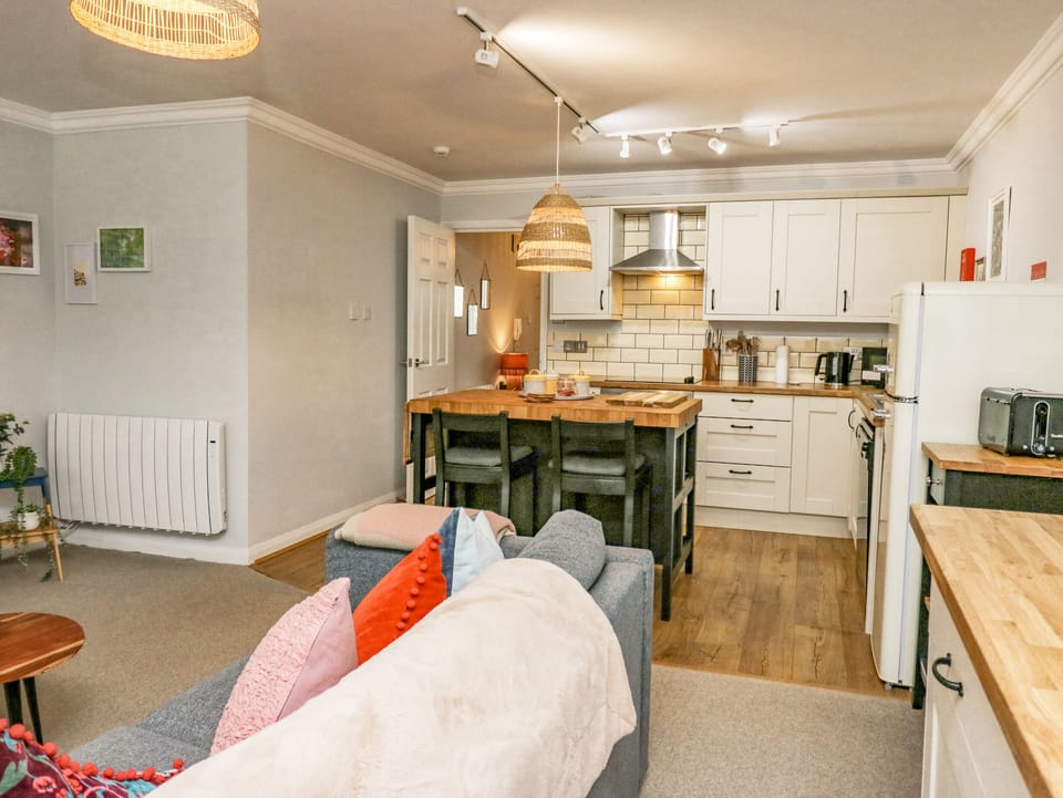 Fridge, dishwasher, electric kettle, toaster