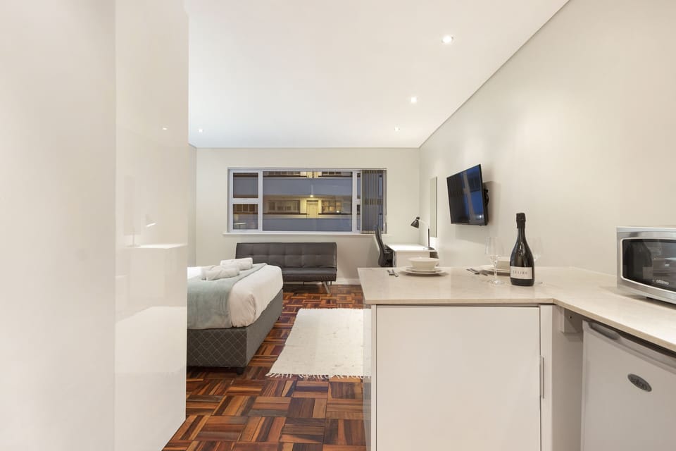 Apartment (0 Bedroom) | Interior