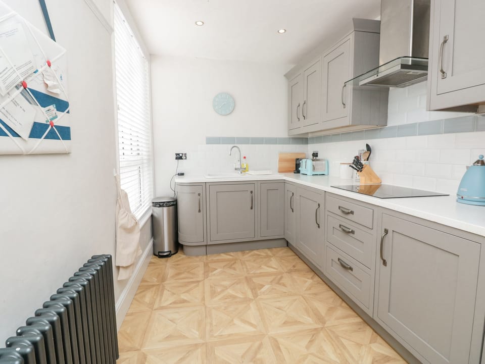 Fridge, dishwasher, electric kettle, toaster