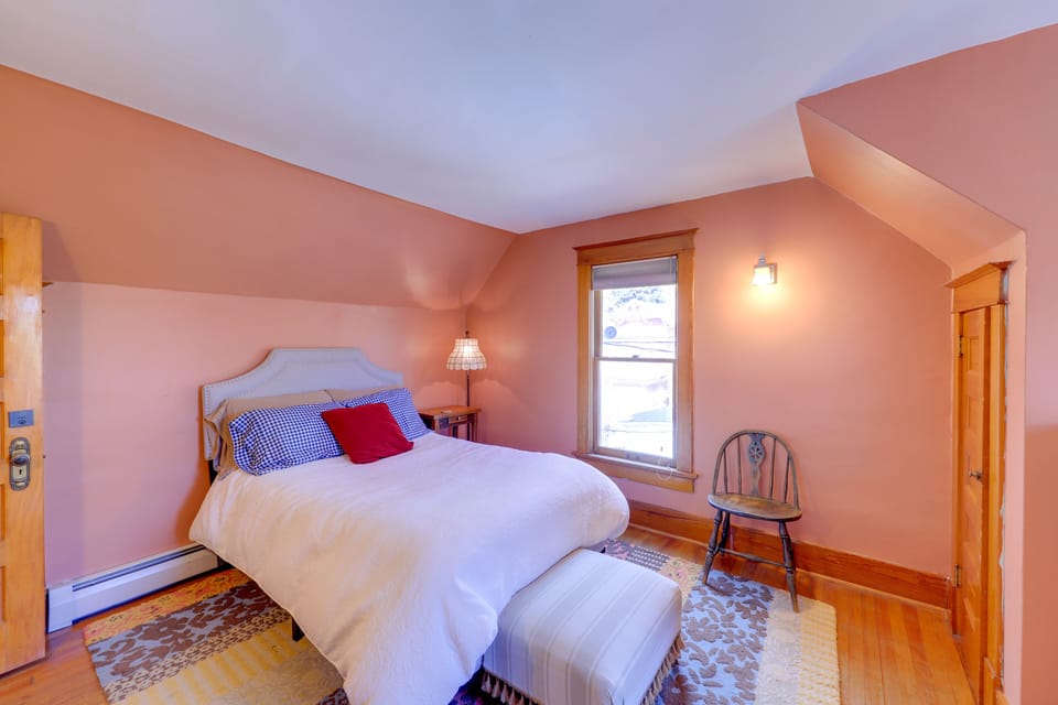 House (2 Bedrooms) | Interior