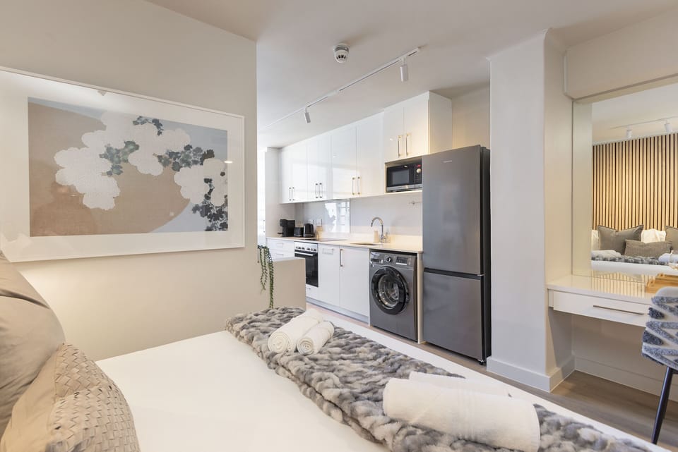 Apartment (0 Bedroom) | Interior