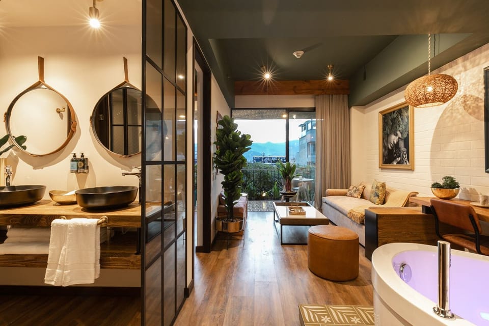 Desk, laptop workspace, free WiFi, bed sheets