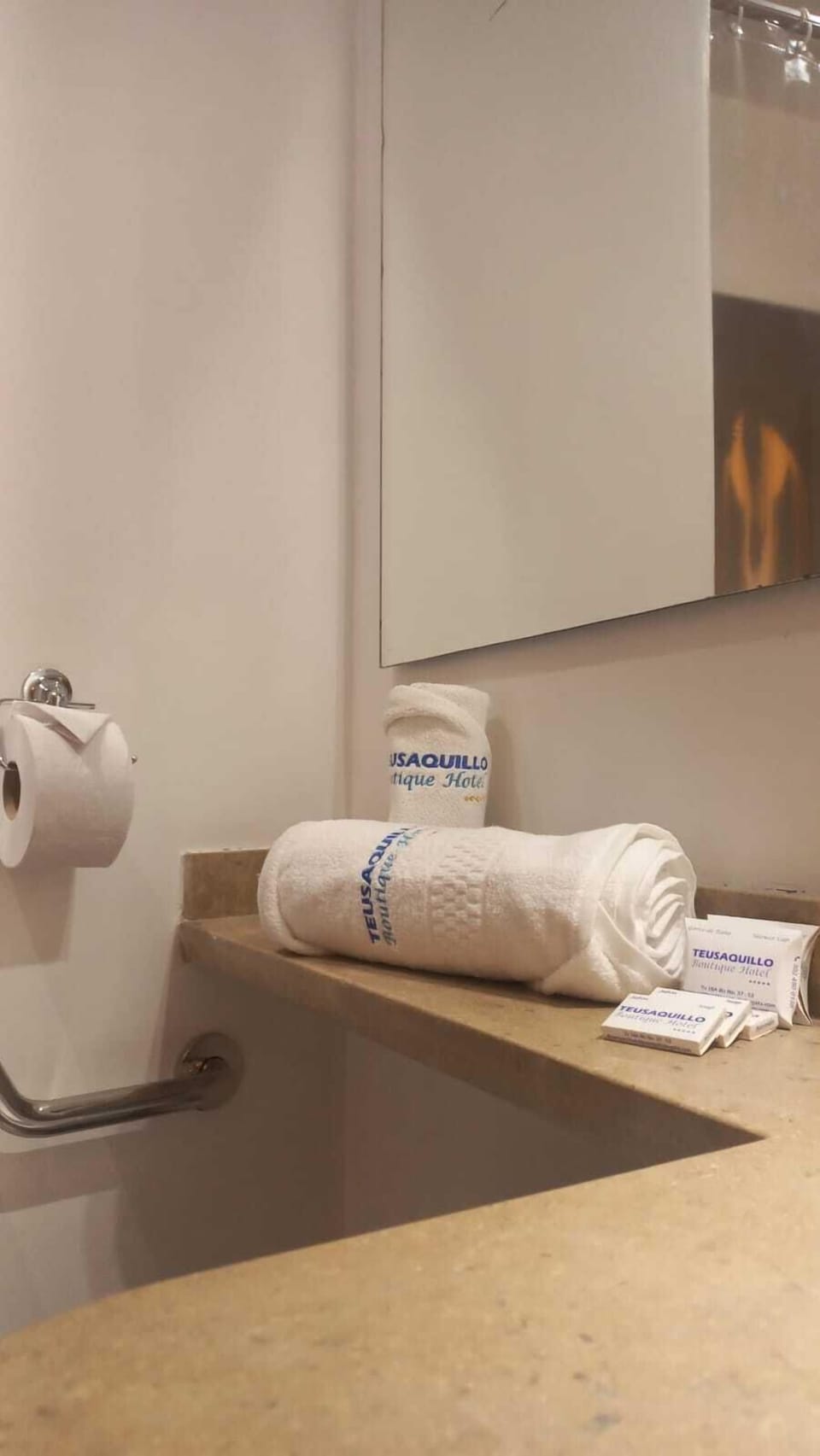Bathroom amenities