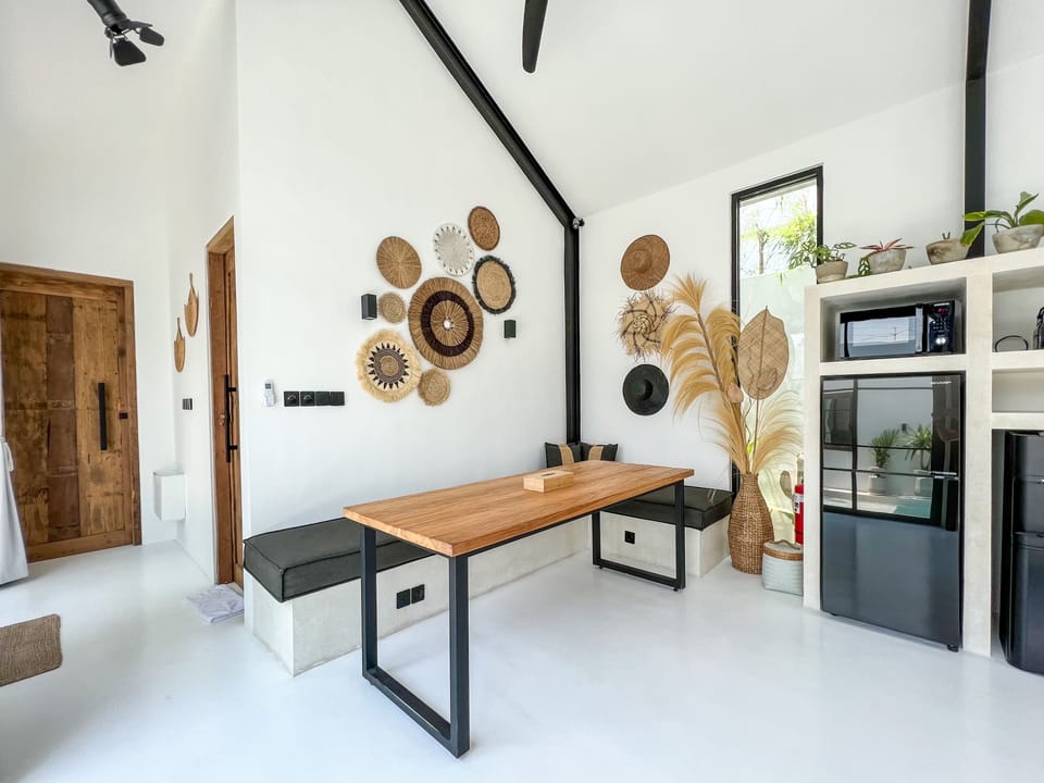 Villa, 1 Bedroom | In-room dining