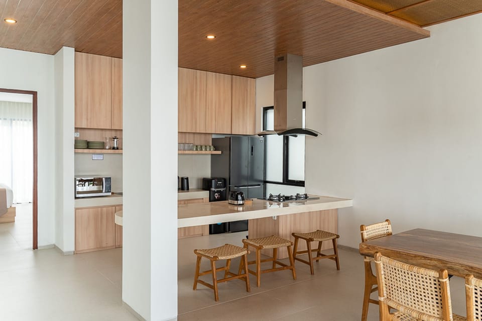 Luxury Villa | Private kitchen | Full-size fridge, microwave, stovetop, toaster